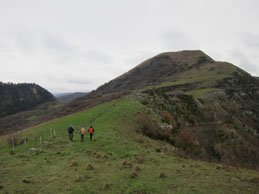 Il Monte Alpesisa e, sulla sinistra, l'intaglio della Gola di Sisa - 30 novembre 2012